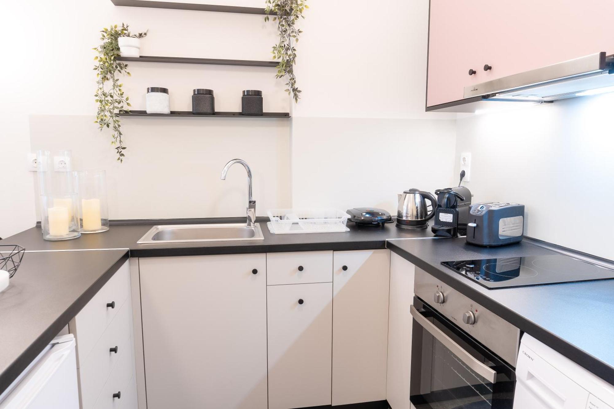 Syntagma Sweet House 2 Apartment เอเธนส์ ภายนอก รูปภาพ